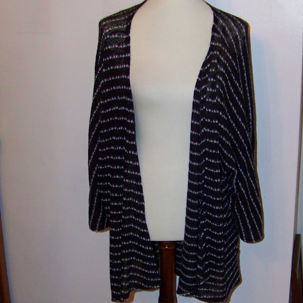 LuLaRoe open cardigan size large